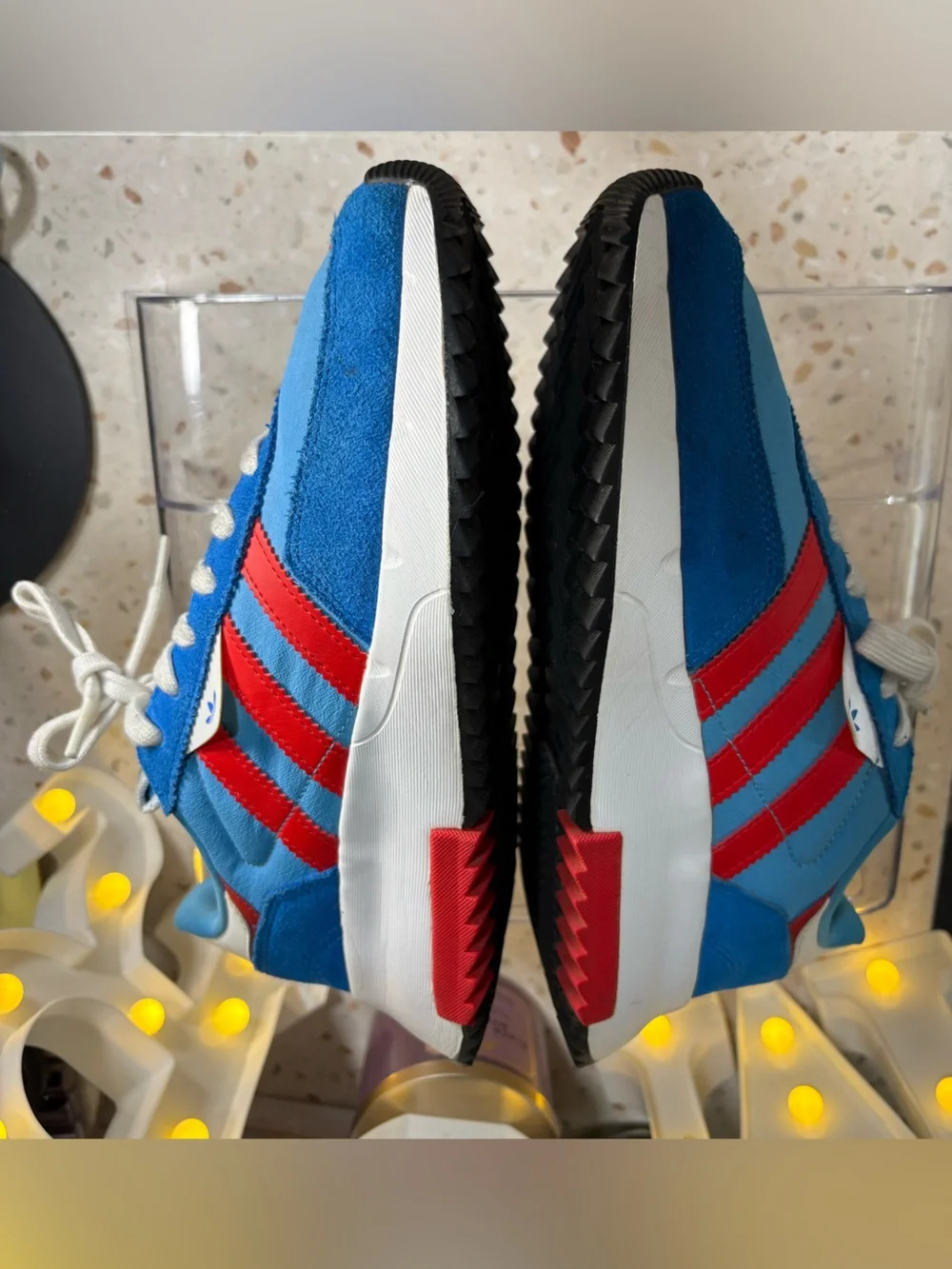 adidas Retropy F2 J (or Big Kid) Unisex  Size 7